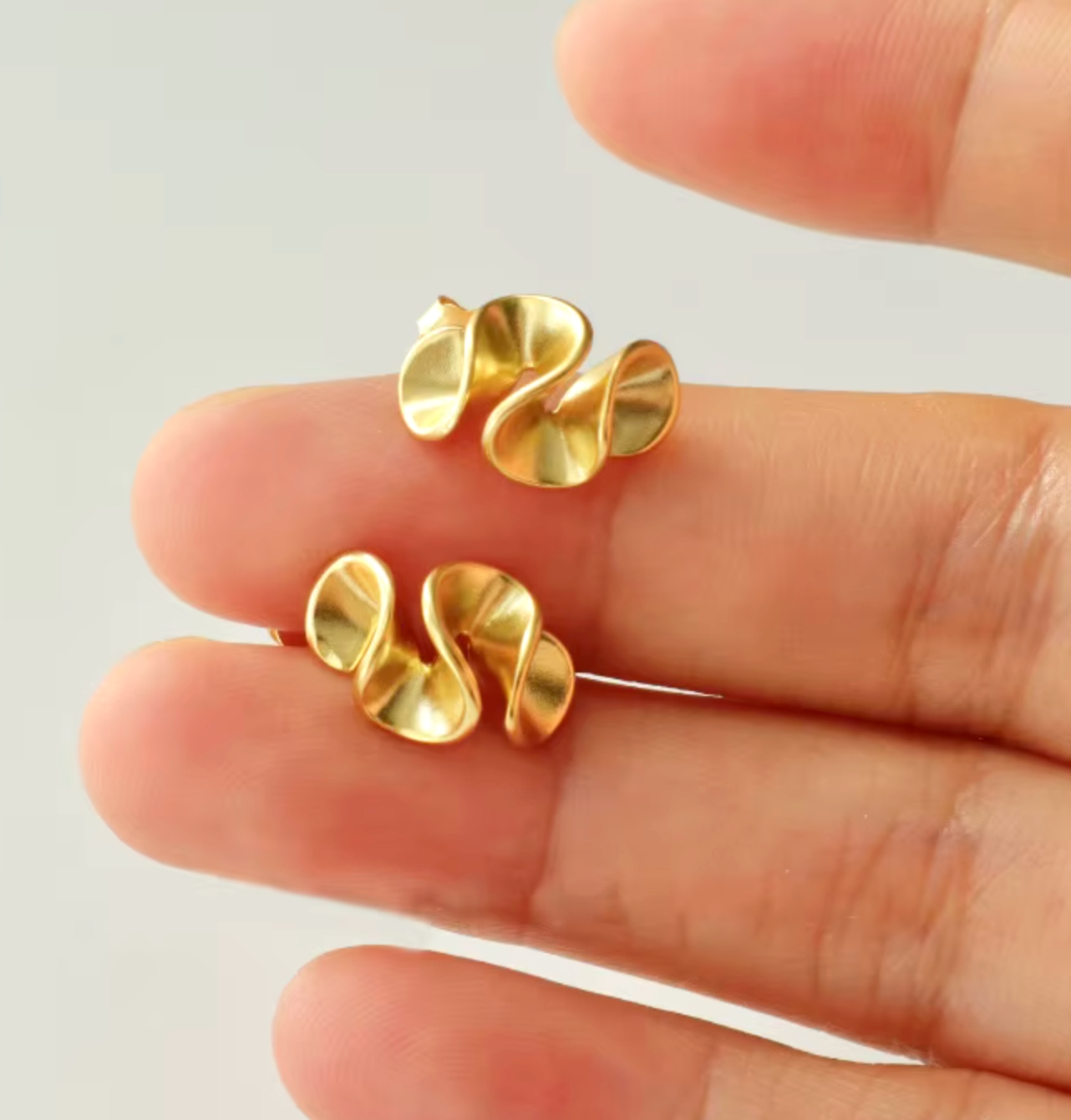 ELIRA Earrings
