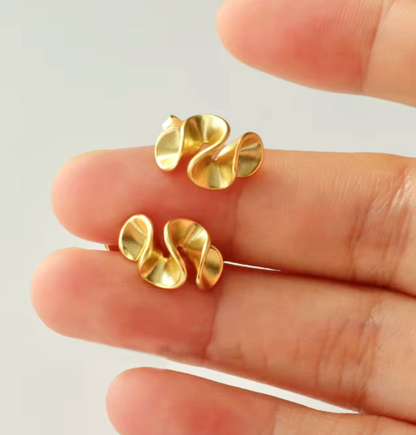 ELIRA Earrings